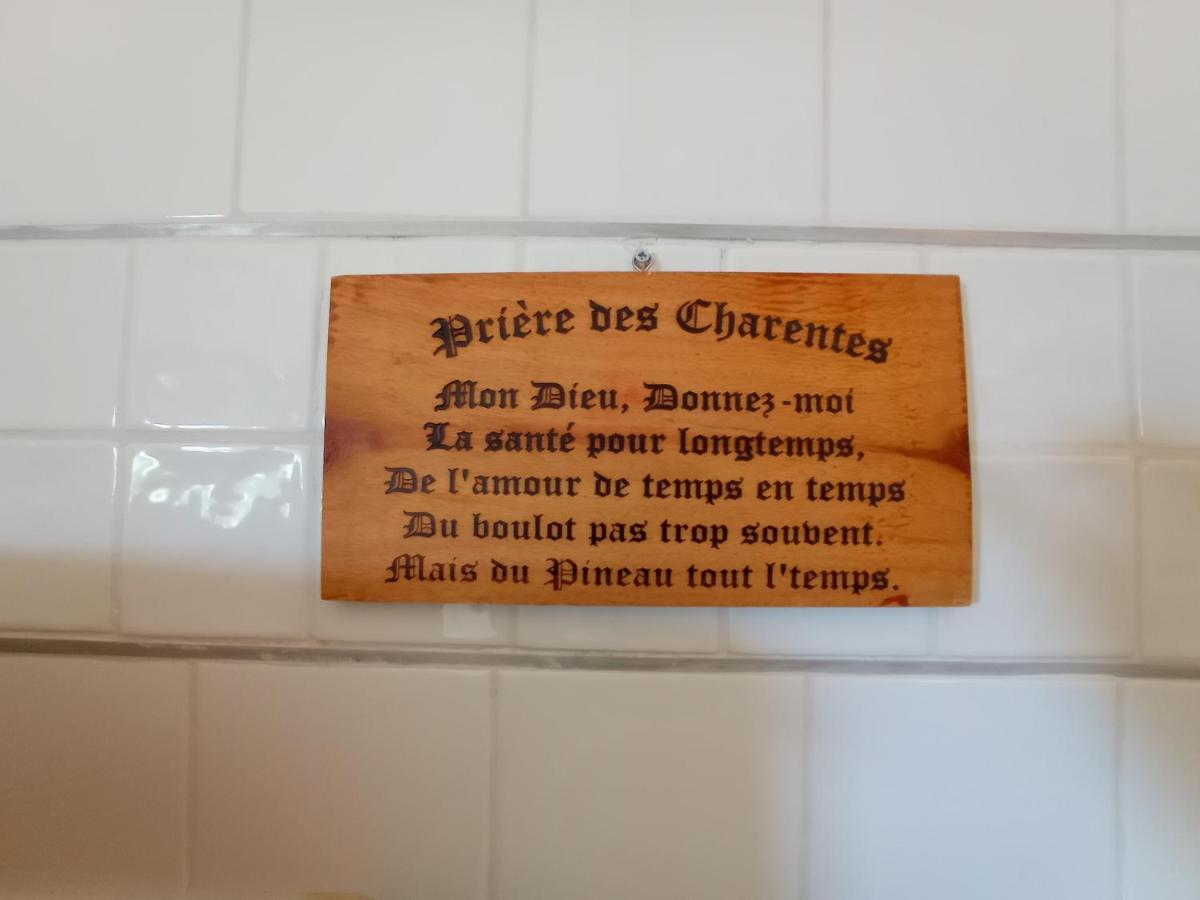 דירות Saint-Antoine-Cumond Ecurie Le Buguet מראה חיצוני תמונה